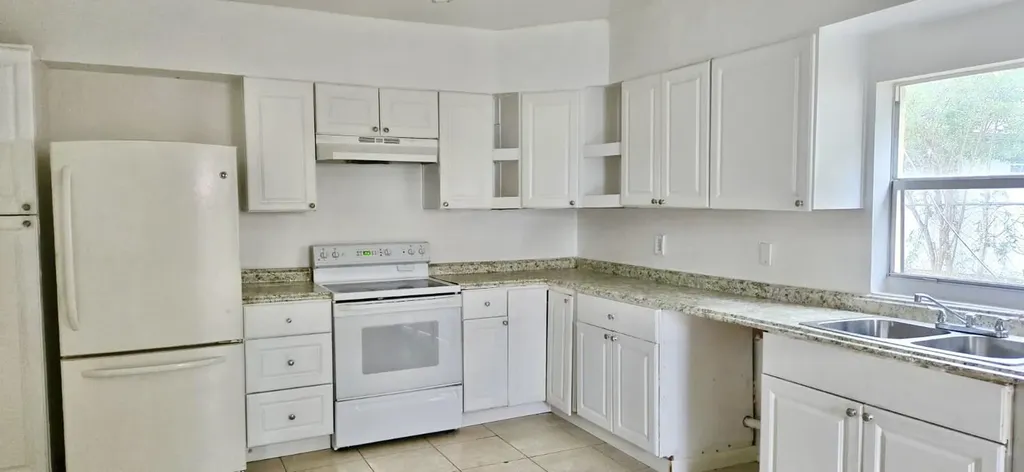 2325 Johnson Street Hollywood FL 33020