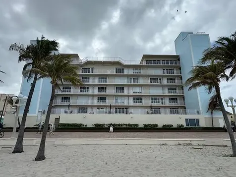 300 Oregon Street Hollywood FL 33019