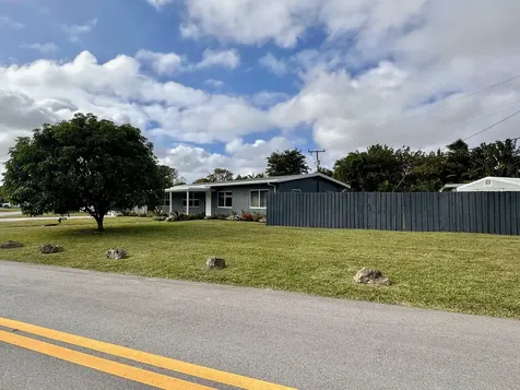 525 NE 27th Street Wilton Manors FL 33334