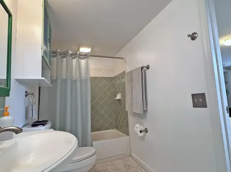 525 NE 27th Street Wilton Manors FL 33334