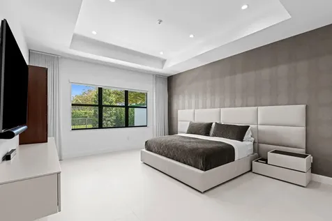 17136 Aquavera Way Boca Raton FL 33496