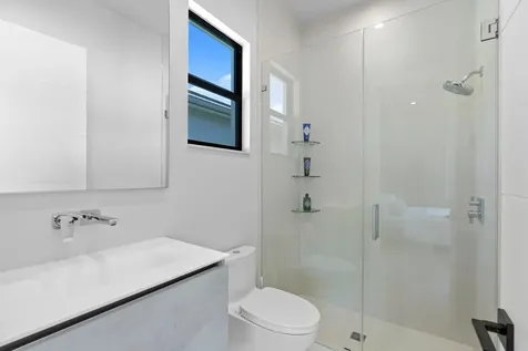 17136 Aquavera Way Boca Raton FL 33496