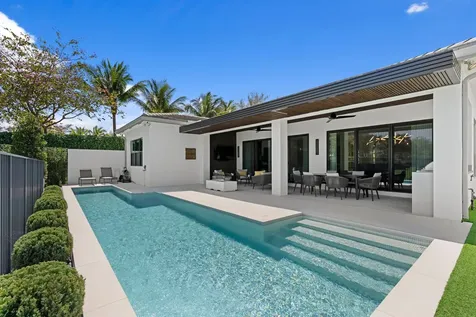 17136 Aquavera Way Boca Raton FL 33496