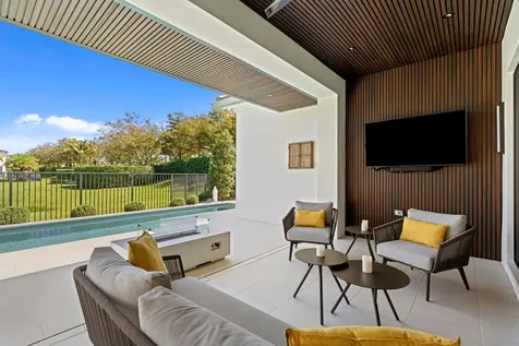 17136 Aquavera Way Boca Raton FL 33496