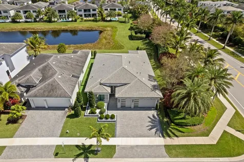 17136 Aquavera Way Boca Raton FL 33496