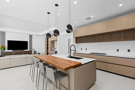 17136 Aquavera Way Boca Raton FL 33496