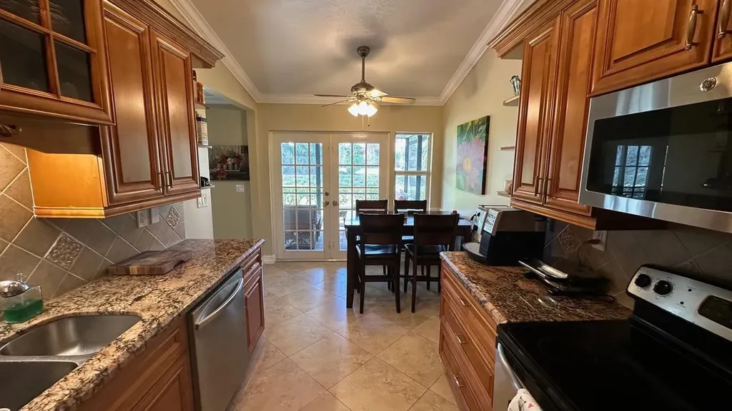 6594 Casabella Lane Boca Raton FL 33433