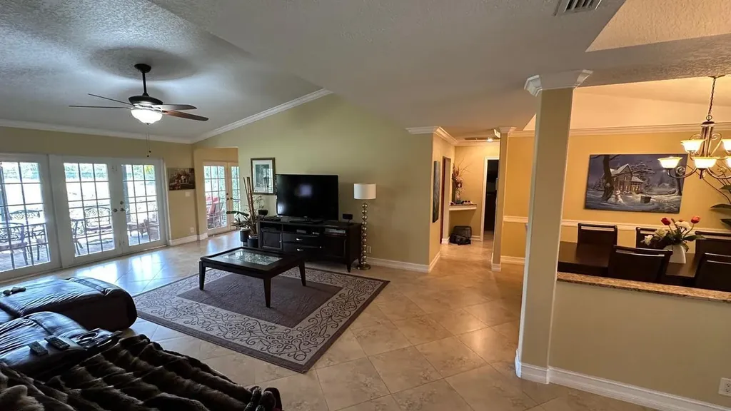 6594 Casabella Lane Boca Raton FL 33433