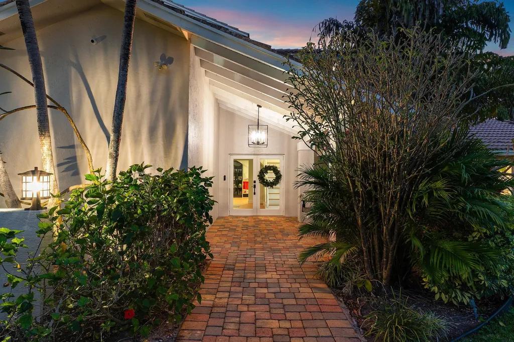 10893 Gleneagles Road Boynton Beach FL 33436