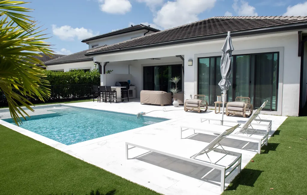 2929 Gin Berry Way West Palm Beach FL 33401