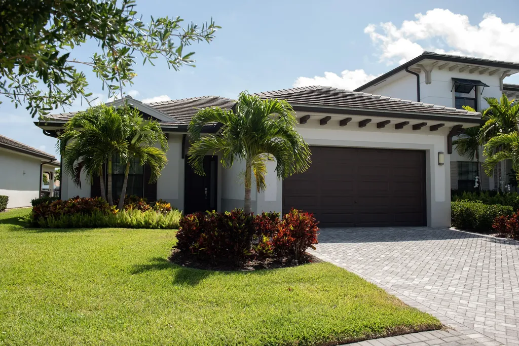 2929 Gin Berry Way West Palm Beach FL 33401