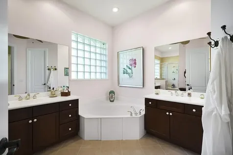 9078 Castle Harbour Circle Vero Beach FL 32963
