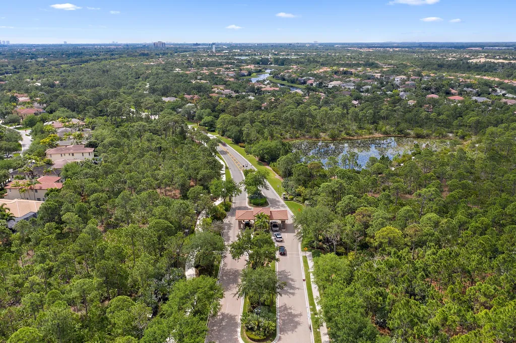 170 Evergrene Parkway Palm Beach Gardens FL 33410