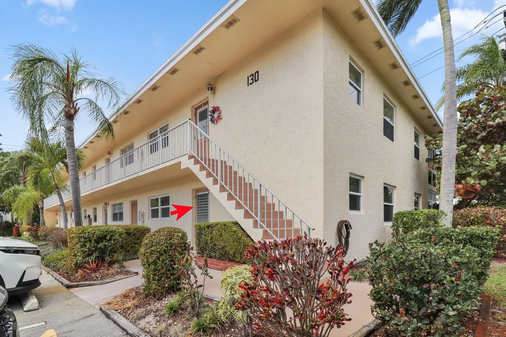 2950 SE Ocean Boulevard Stuart FL 34996