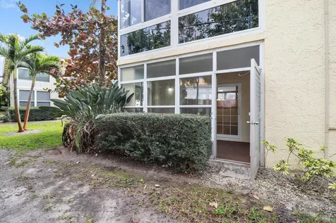 2950 SE Ocean Boulevard Stuart FL 34996