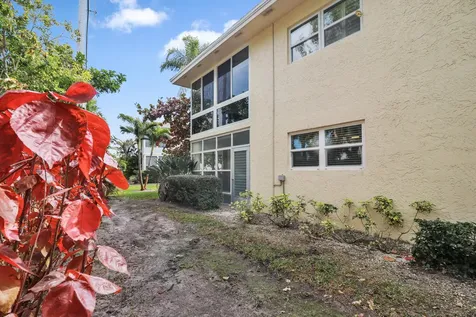 2950 SE Ocean Boulevard Stuart FL 34996