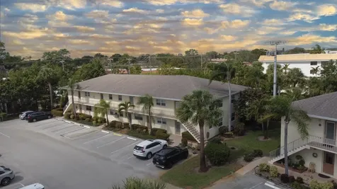 2950 SE Ocean Boulevard Stuart FL 34996