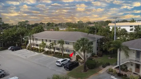 2950 SE Ocean Boulevard Stuart FL 34996