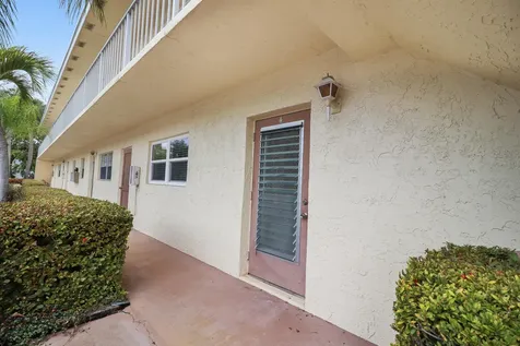 2950 SE Ocean Boulevard Stuart FL 34996