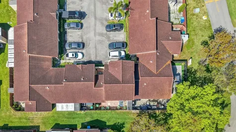 6171 NW 170th Lane Hialeah FL 33015