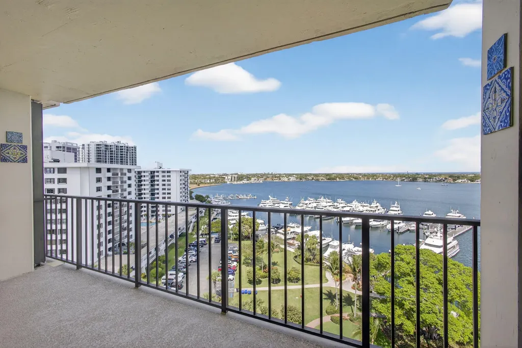 134 Lakeshore Drive North Palm Beach FL 33408