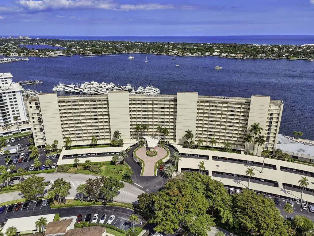 134 Lakeshore Drive North Palm Beach FL 33408
