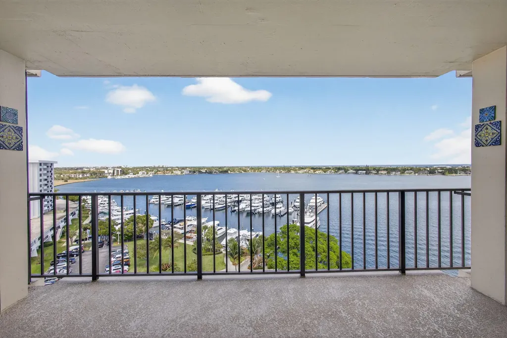 134 Lakeshore Drive North Palm Beach FL 33408
