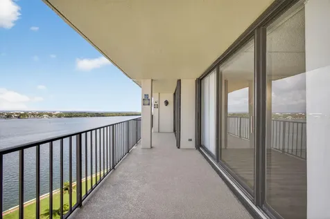 134 Lakeshore Drive North Palm Beach FL 33408