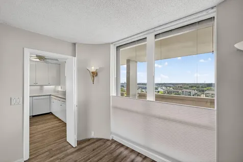 134 Lakeshore Drive North Palm Beach FL 33408