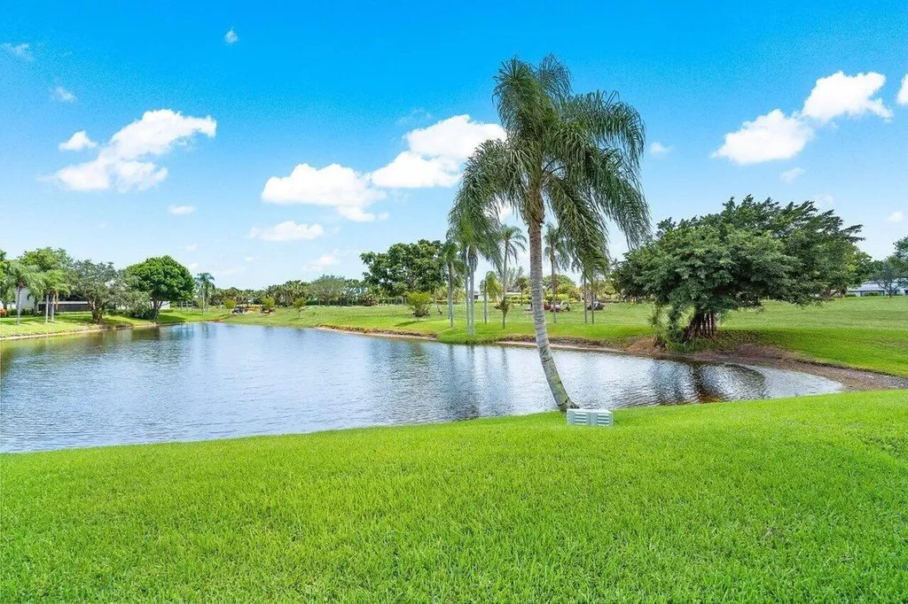 69 Eastgate Drive Boynton Beach FL 33436