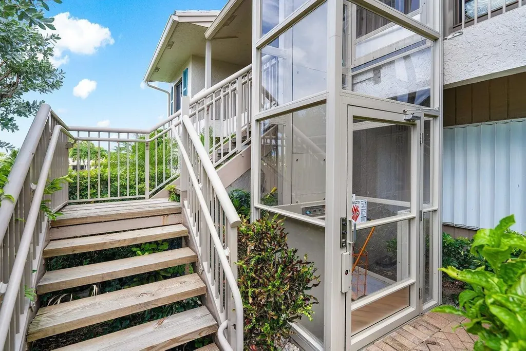 69 Eastgate Drive Boynton Beach FL 33436