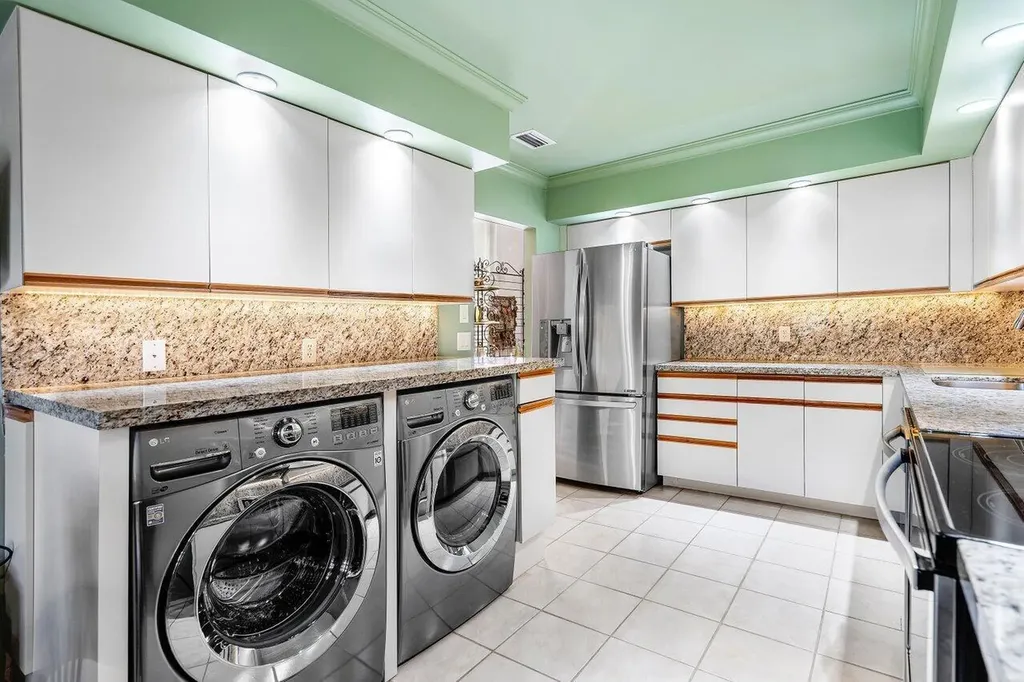 69 Eastgate Drive Boynton Beach FL 33436