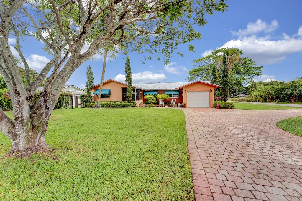 661 Eagle Circle Delray Beach FL 33444