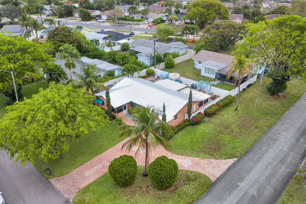 661 Eagle Circle Delray Beach FL 33444