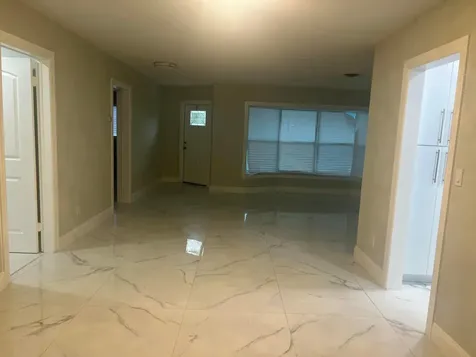4680 NW 39th Street Lauderdale Lakes FL 33319