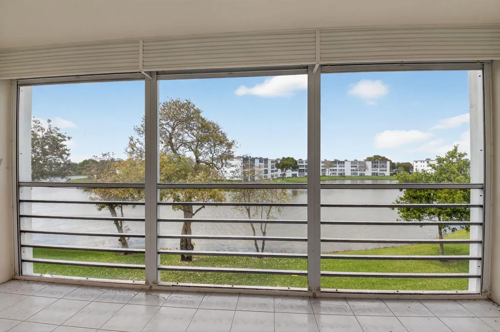 3008 Rexford Boca Raton FL 33434