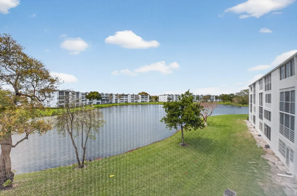 3008 Rexford Boca Raton FL 33434
