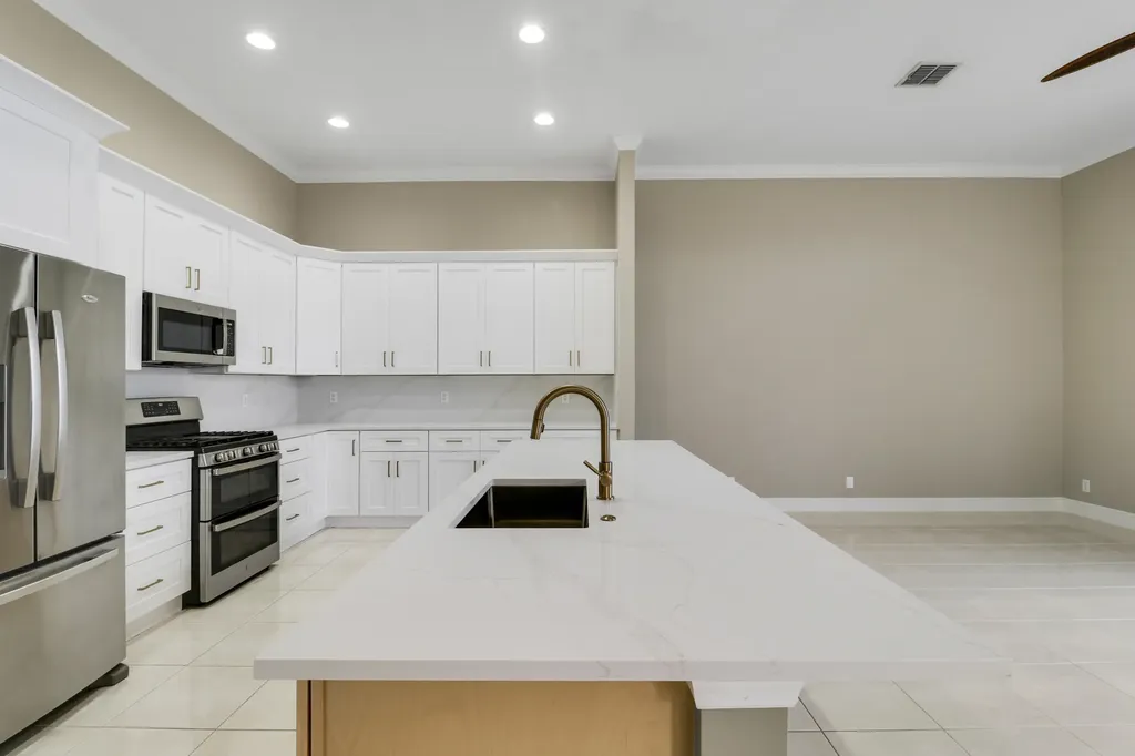 152 NW Magnolia Lakes Boulevard Port St Lucie FL 34986