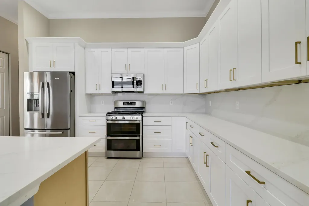 152 NW Magnolia Lakes Boulevard Port St Lucie FL 34986