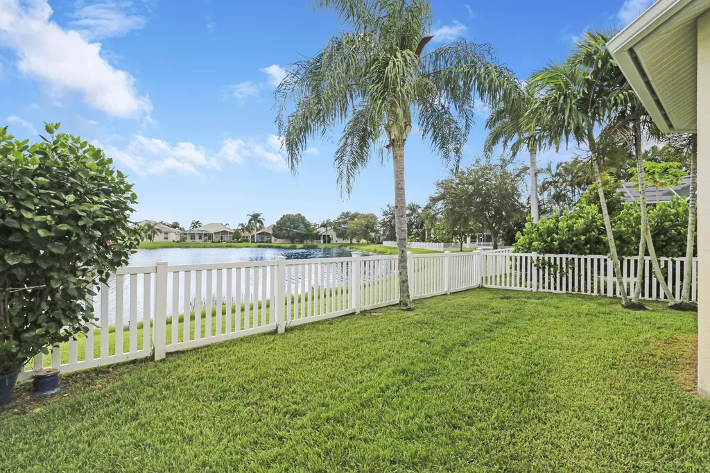 152 NW Magnolia Lakes Boulevard Port St Lucie FL 34986