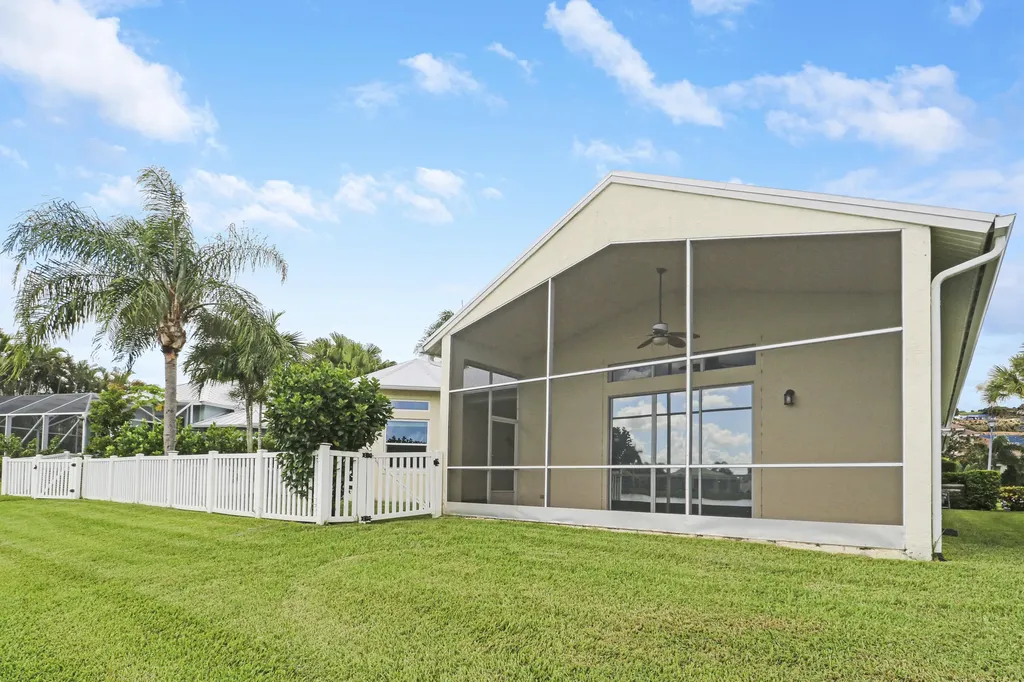 152 NW Magnolia Lakes Boulevard Port St Lucie FL 34986