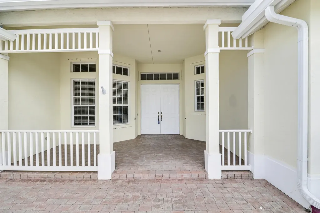 152 NW Magnolia Lakes Boulevard Port St Lucie FL 34986
