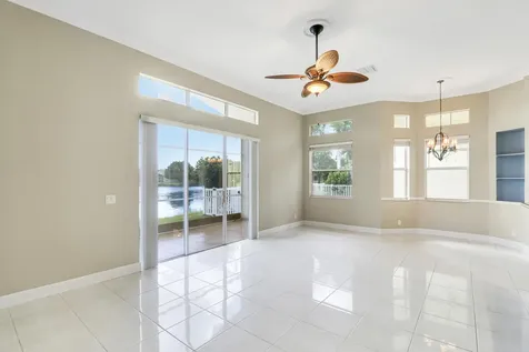 152 NW Magnolia Lakes Boulevard Port St Lucie FL 34986