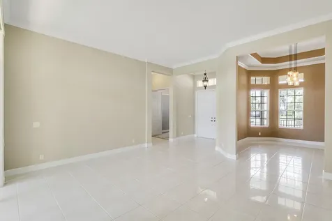 152 NW Magnolia Lakes Boulevard Port St Lucie FL 34986