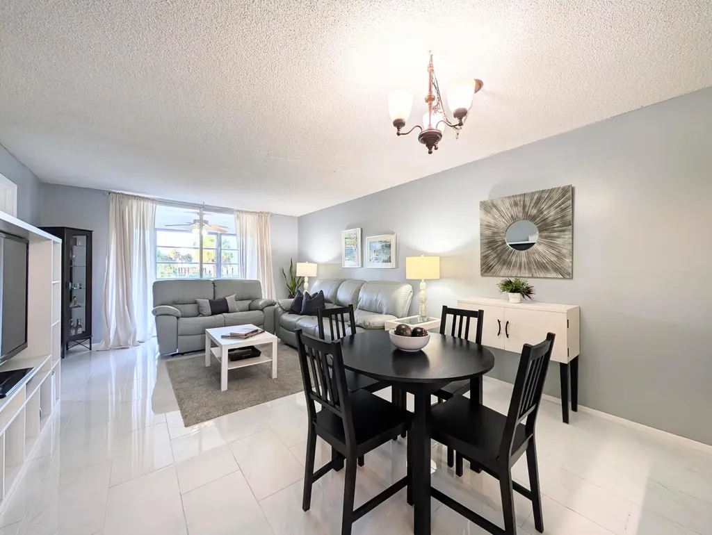 8021 Sunrise Lakes Drive N Sunrise FL 33322