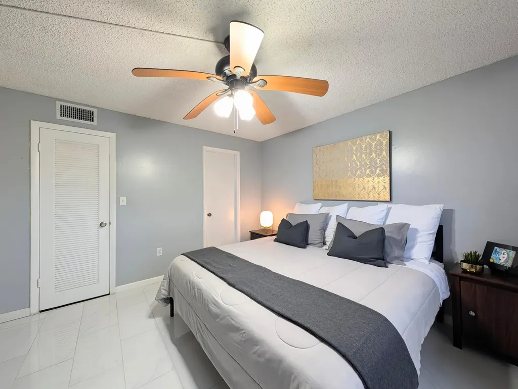 8021 Sunrise Lakes Drive N Sunrise FL 33322