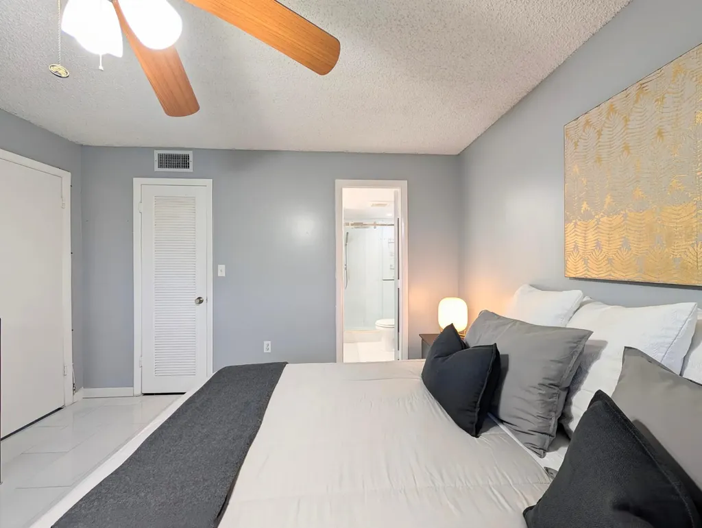 8021 Sunrise Lakes Drive N Sunrise FL 33322