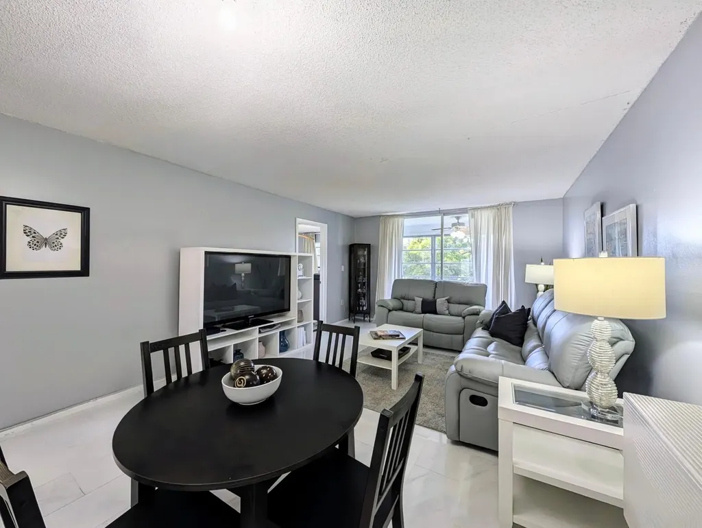 8021 Sunrise Lakes Drive N Sunrise FL 33322