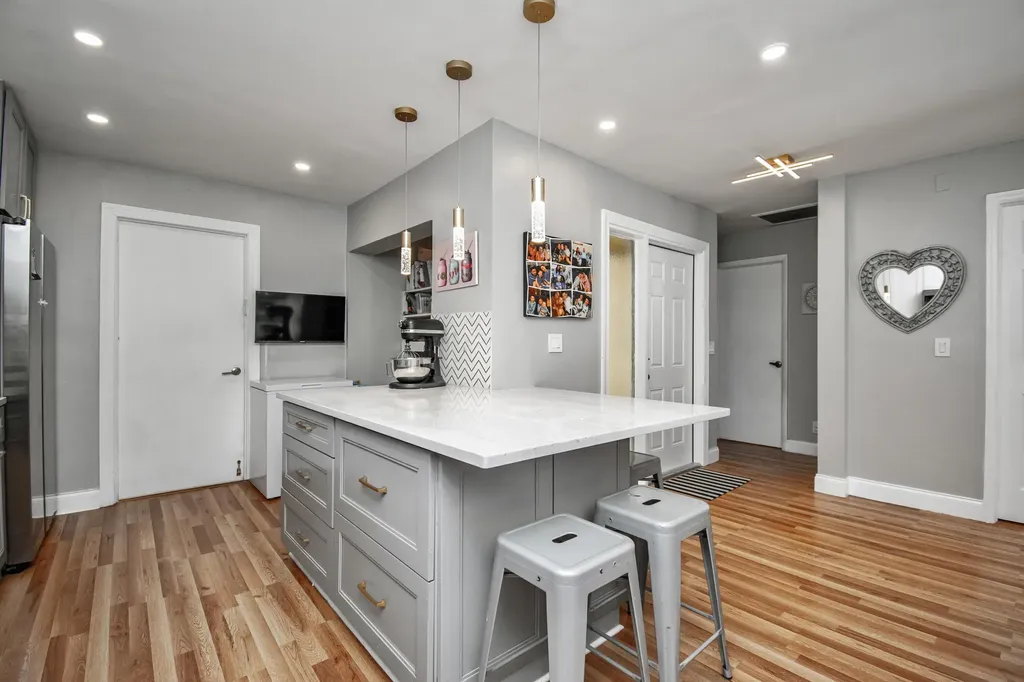 22163 Thomas Terrace Boca Raton FL 33433