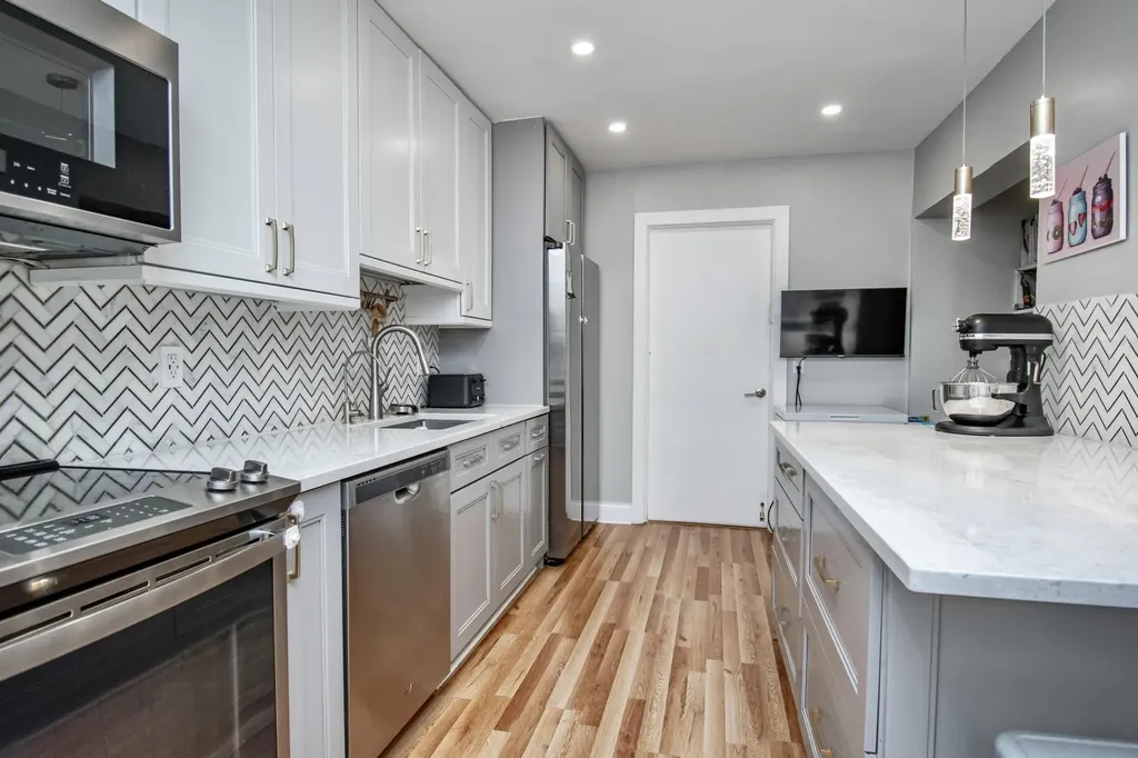 22163 Thomas Terrace Boca Raton FL 33433